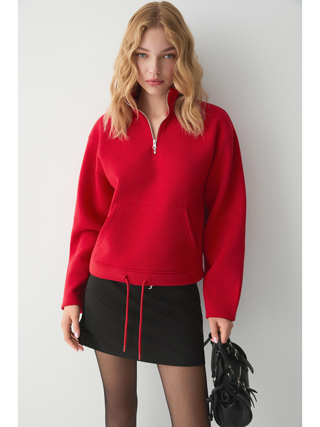 Bellagıo Kadın Organik Pamuklı Kanguru Cepli Yakası Fermuarlı Kırmızı Sweatshirt-1