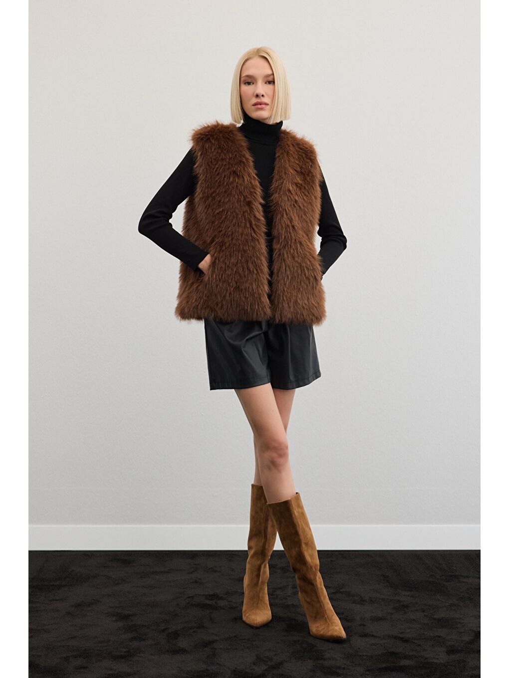 Kahverengi Kolsuz Uzun Yelek - Kahve-2