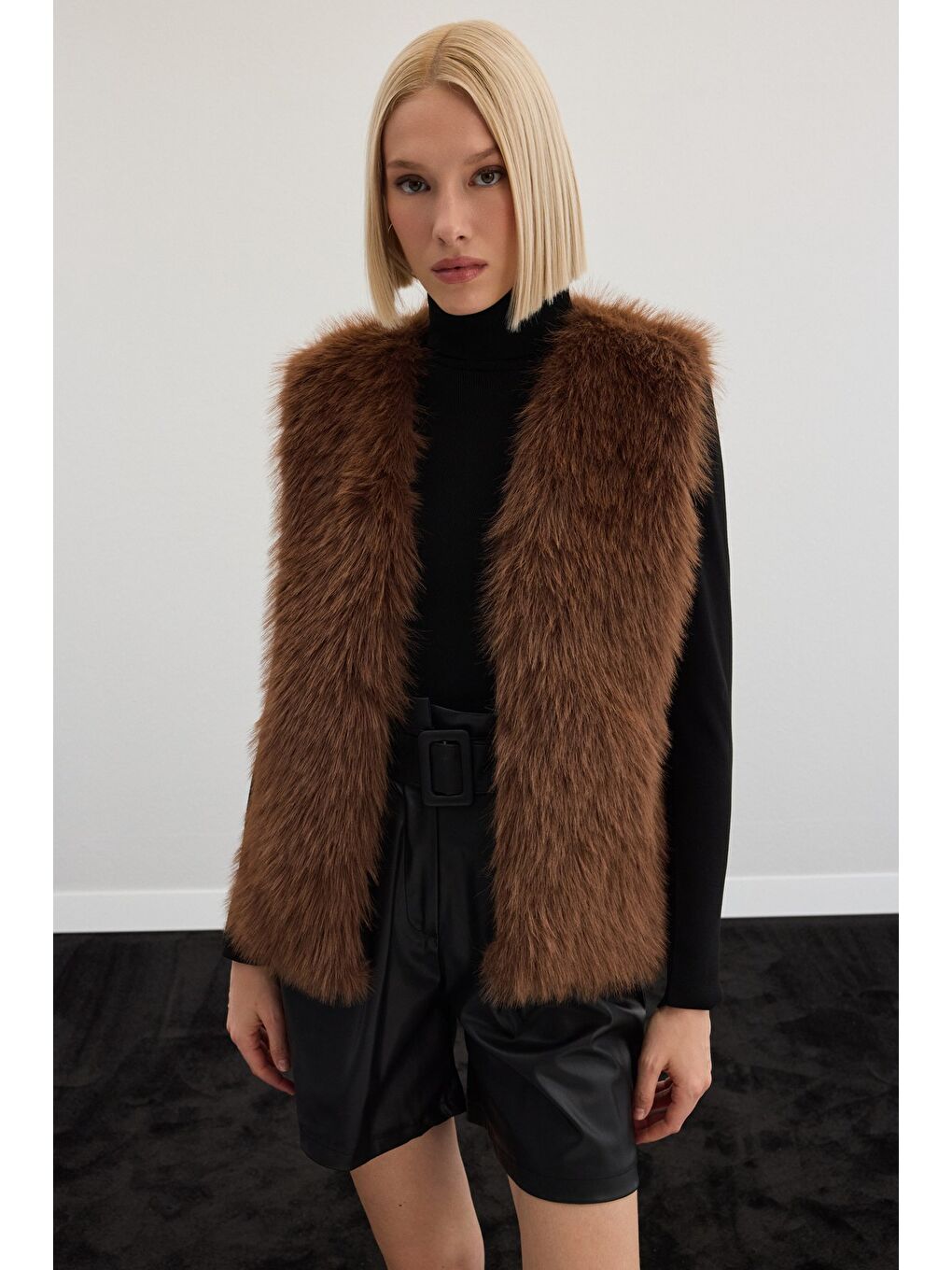 Kahverengi Kolsuz Uzun Yelek - Kahve-3