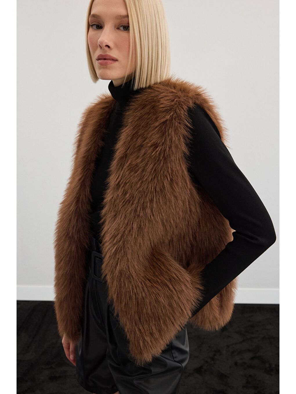 Kahverengi Kolsuz Uzun Yelek - Kahve-4