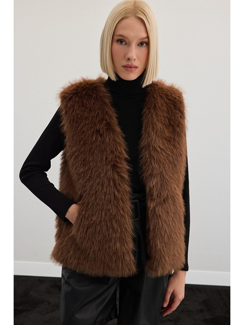 Kahverengi Kolsuz Uzun Yelek - Kahve-5