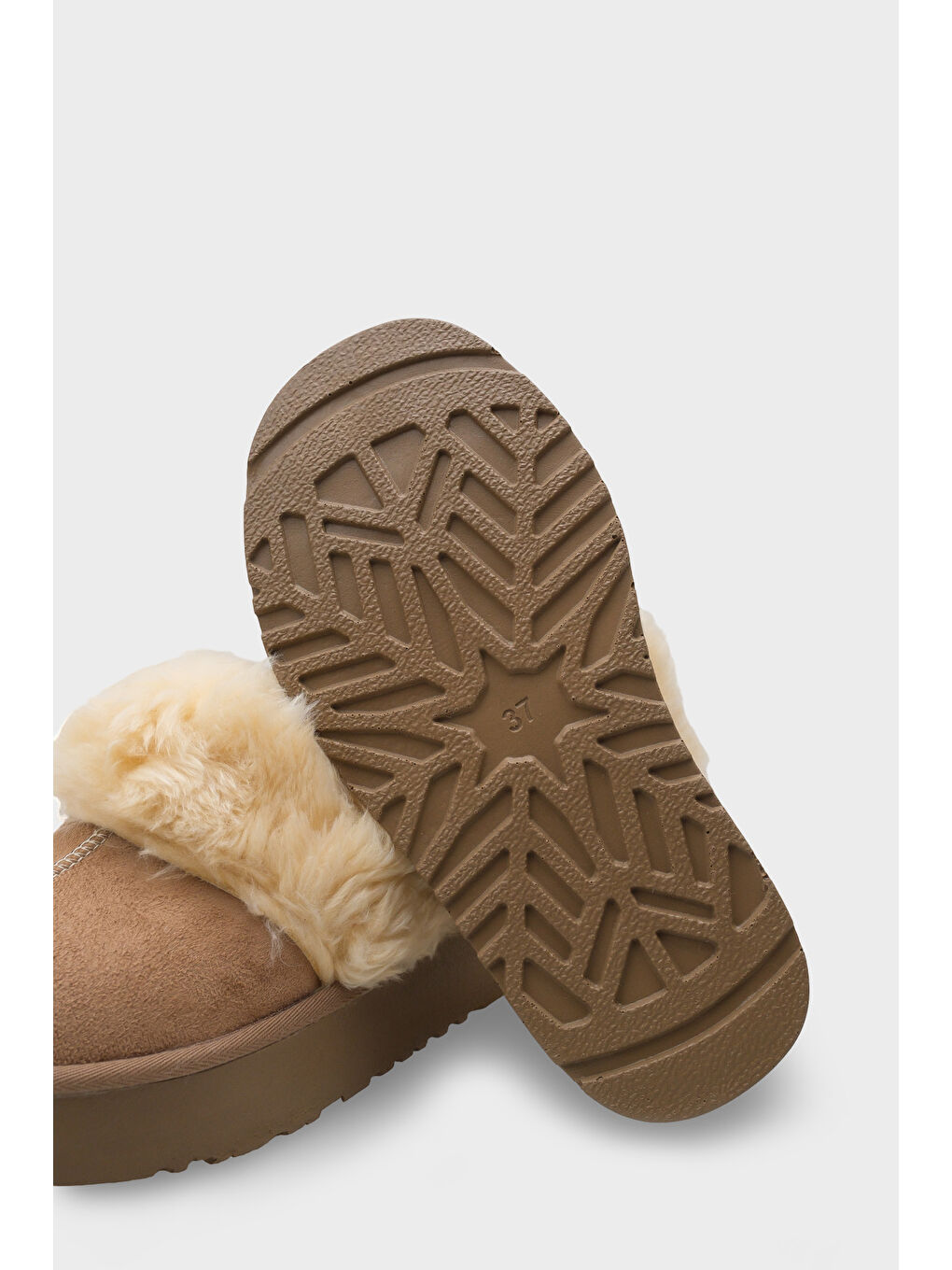 Siyah Florri Tüylü Burnu Kapalı Kadın Terlik-3