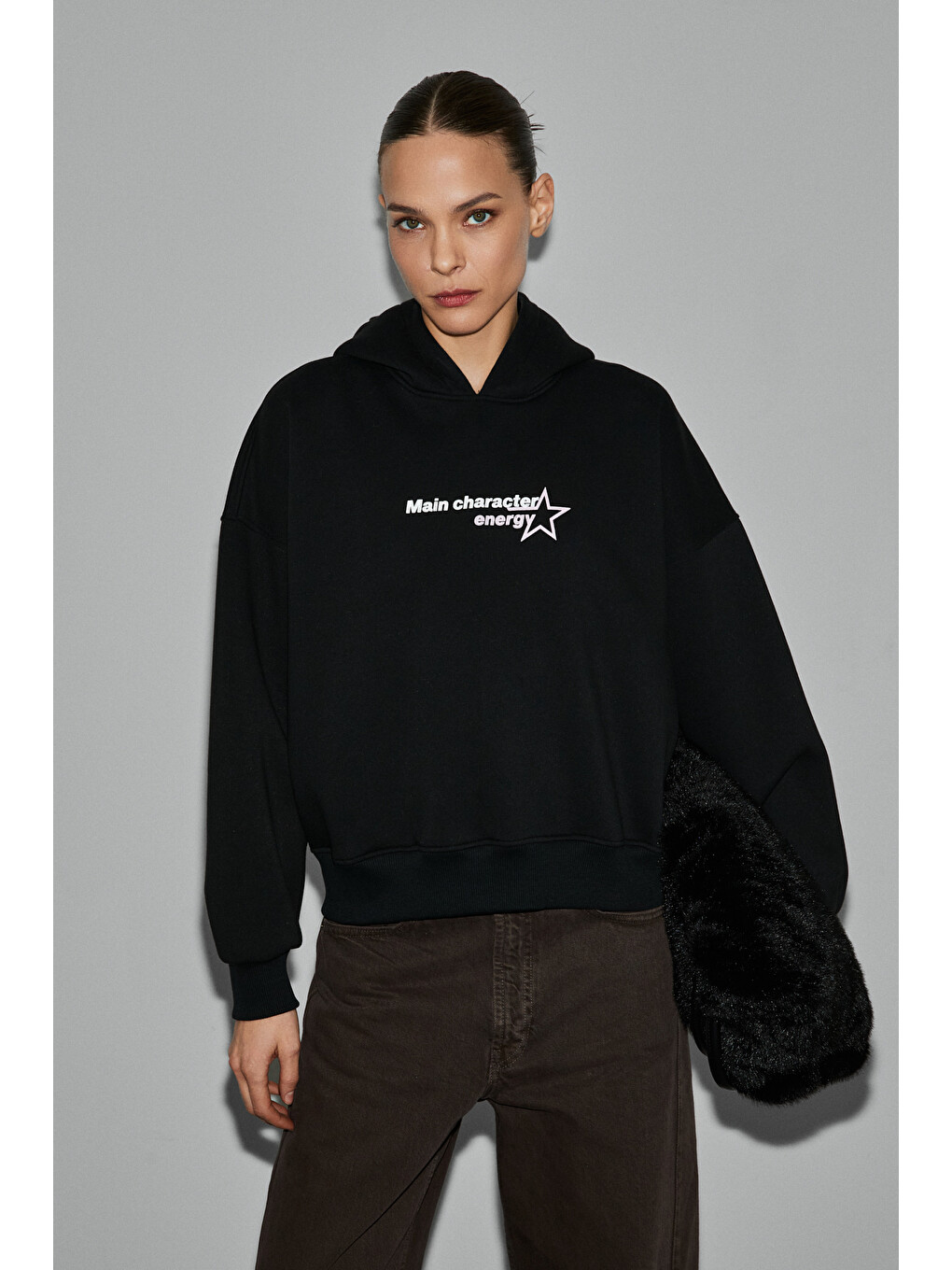 Teraly Kadın Organik Pamuklu Polarlı Kumaşlı Baskı Detaylı Siyah Sweatshirt-2