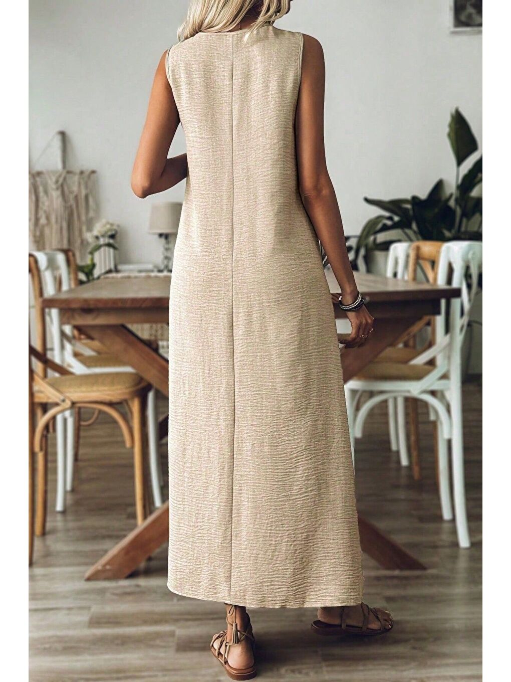 Kadın Bej V Yaka Kolsuz Maxi Boy Keten Elbise-1