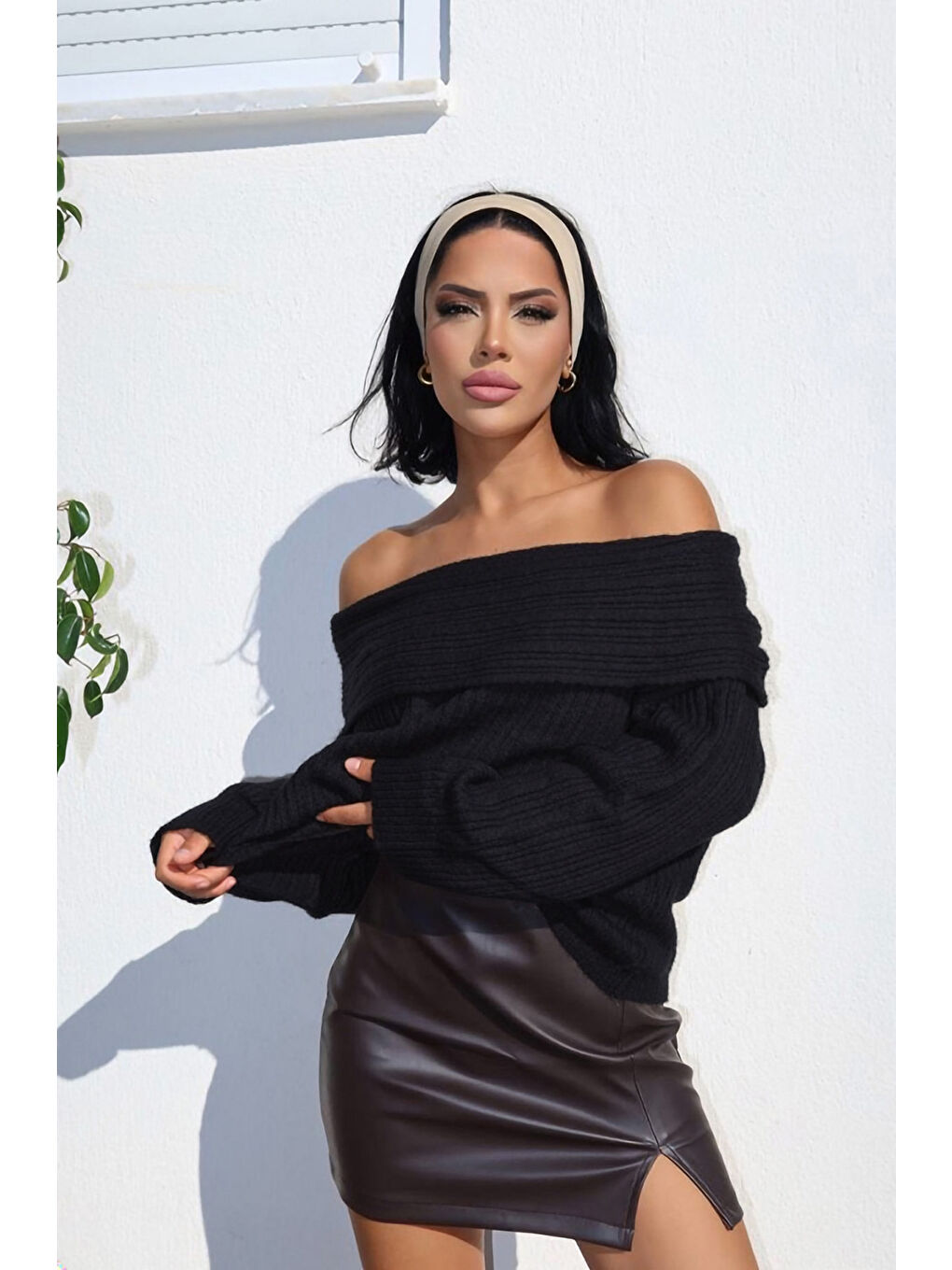 Siyah Omzu Açık Fitilli Triko Kazak F-040-4