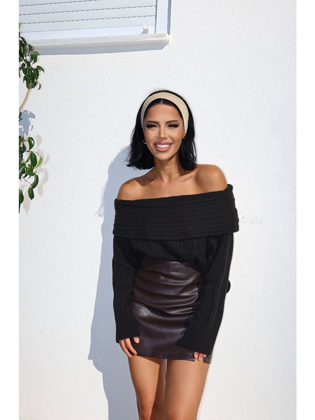 Siyah Omzu Açık Fitilli Triko Kazak F-040-1