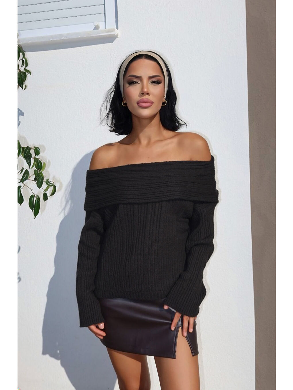 Siyah Omzu Açık Fitilli Triko Kazak F-040-2