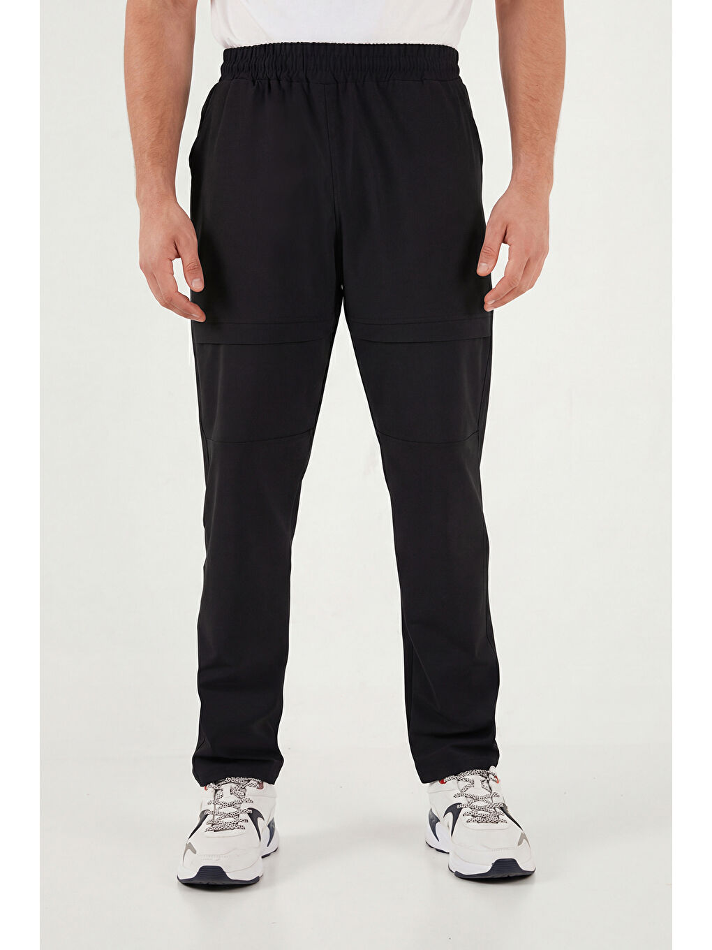 Siyah Regular Fit Normal Bel Düz Paça Pantolon 693705-2