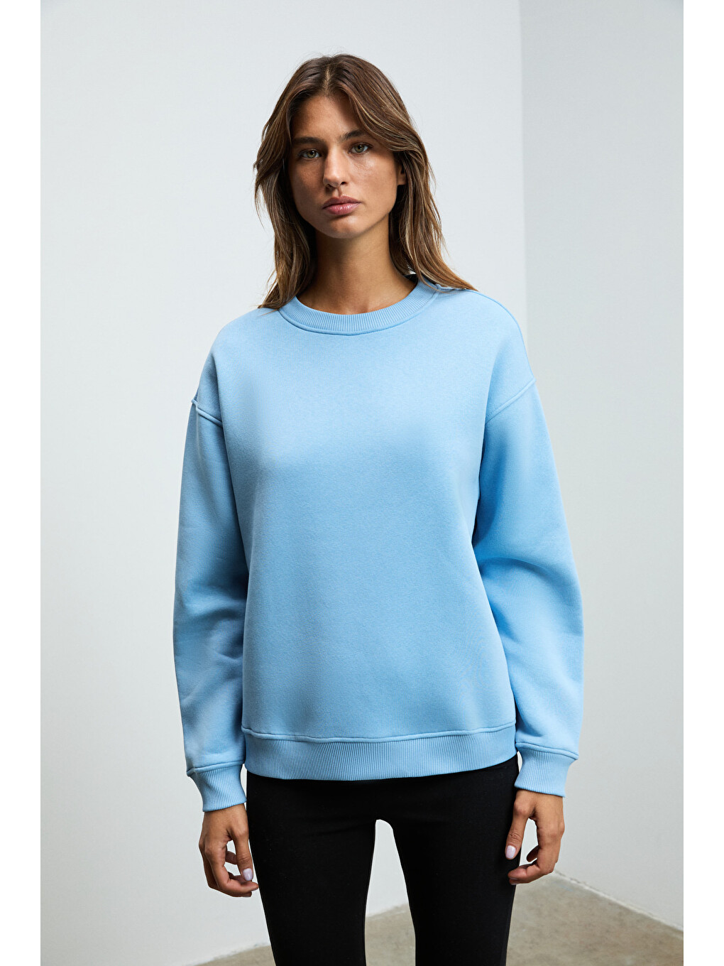 Susana Kadın Bisiklet Yaka İçi Polarlı Oversize Fit Basic Mavi Sweatshirt-2