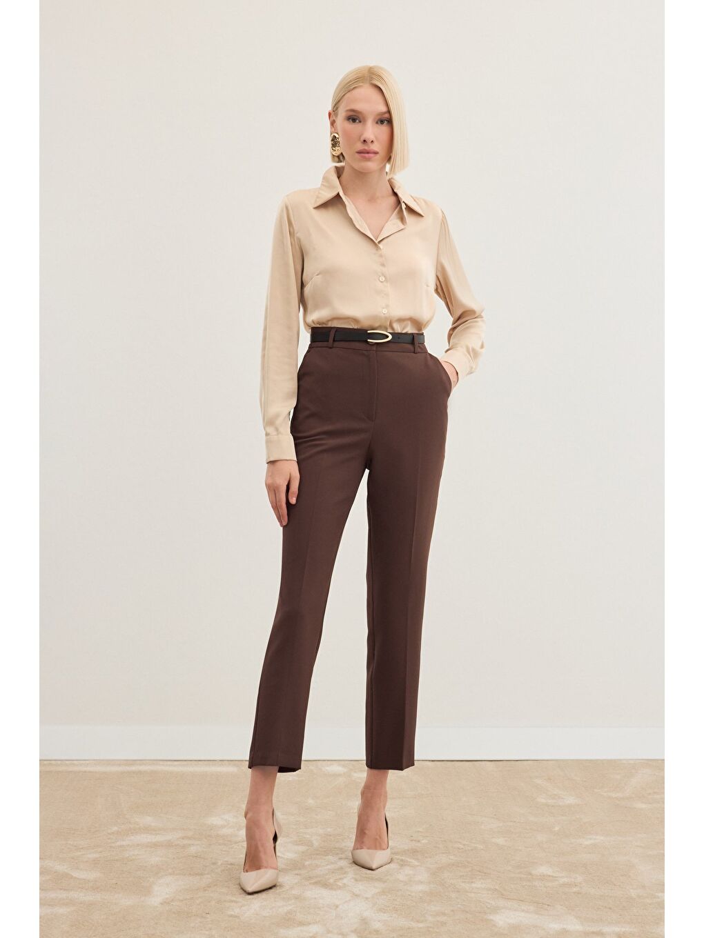 Kahverengi Kemerli Pantolon - Kahve
