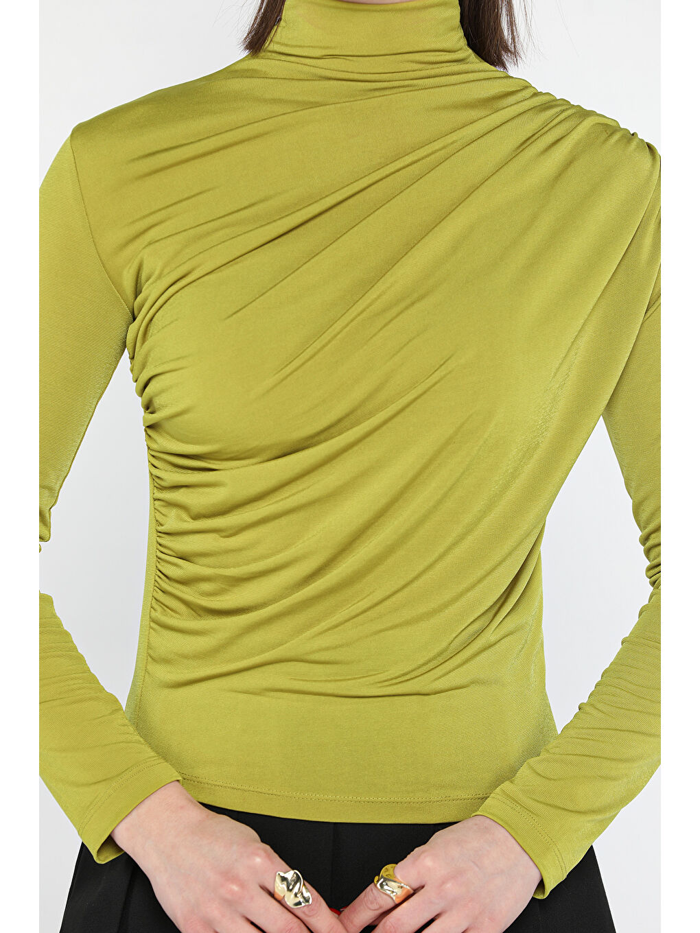 Yeşil Omuz Ve Bel Drapeli Kadın Bluz-3