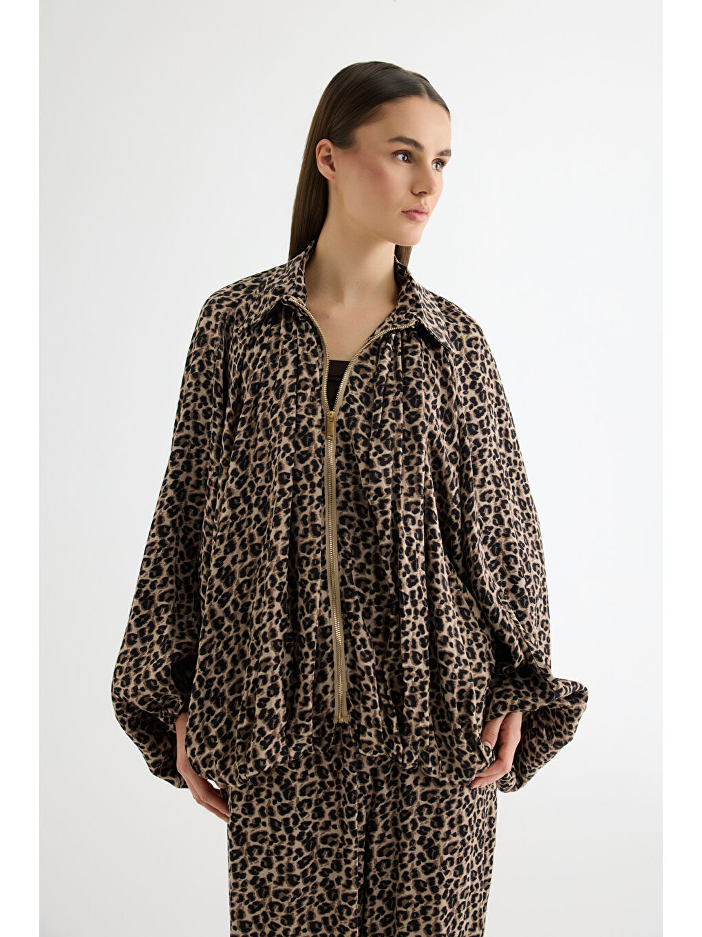Leopar Desenli Saten Bomber Ceket Kahverengi-2
