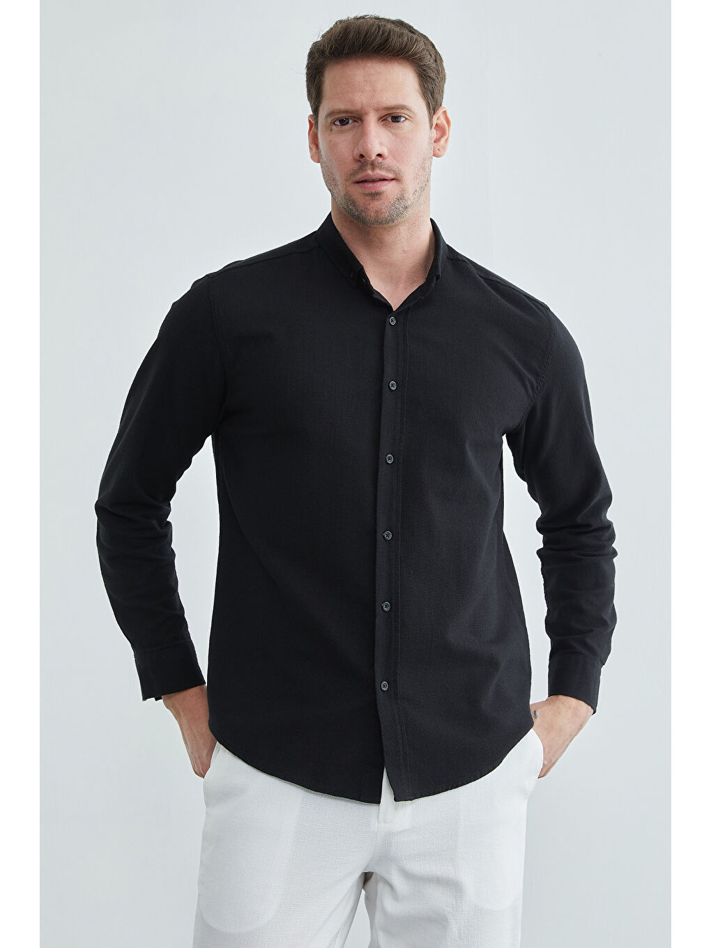 Siyah Keten Görünümlü Uzun Kollu Gömlek-2