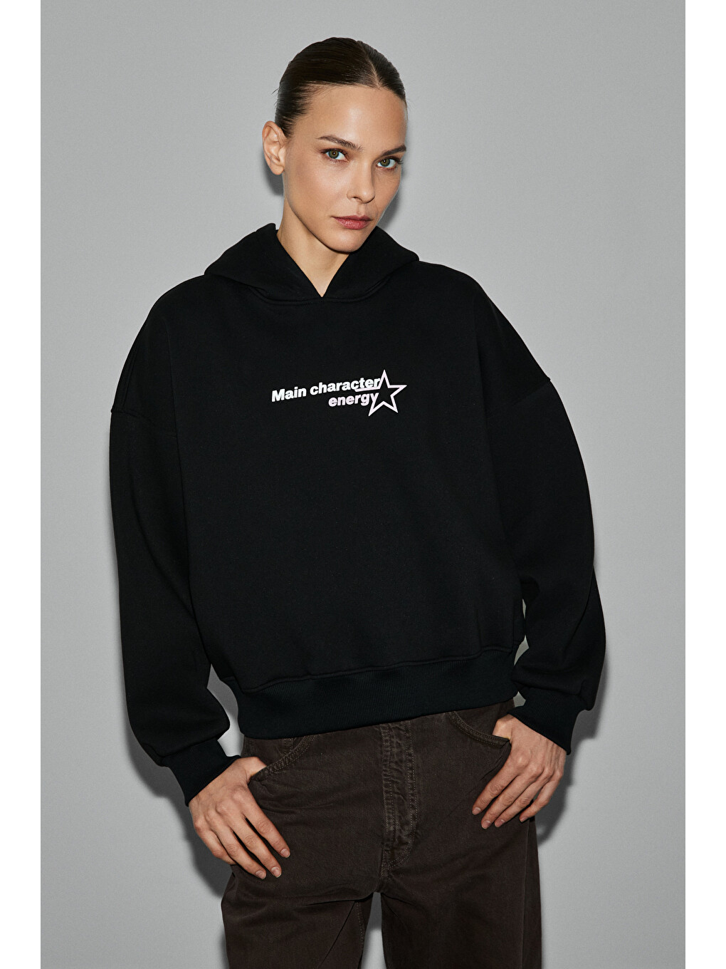 Teraly Kadın Organik Pamuklu Polarlı Kumaşlı Baskı Detaylı Siyah Sweatshirt-3
