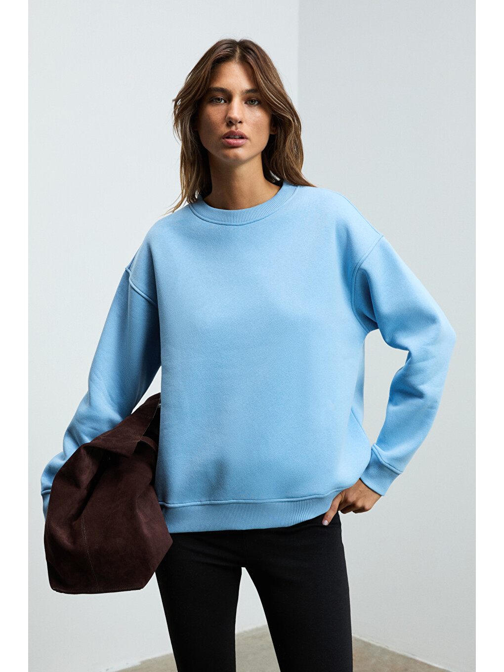 Susana Kadın Bisiklet Yaka İçi Polarlı Oversize Fit Basic Mavi Sweatshirt-3