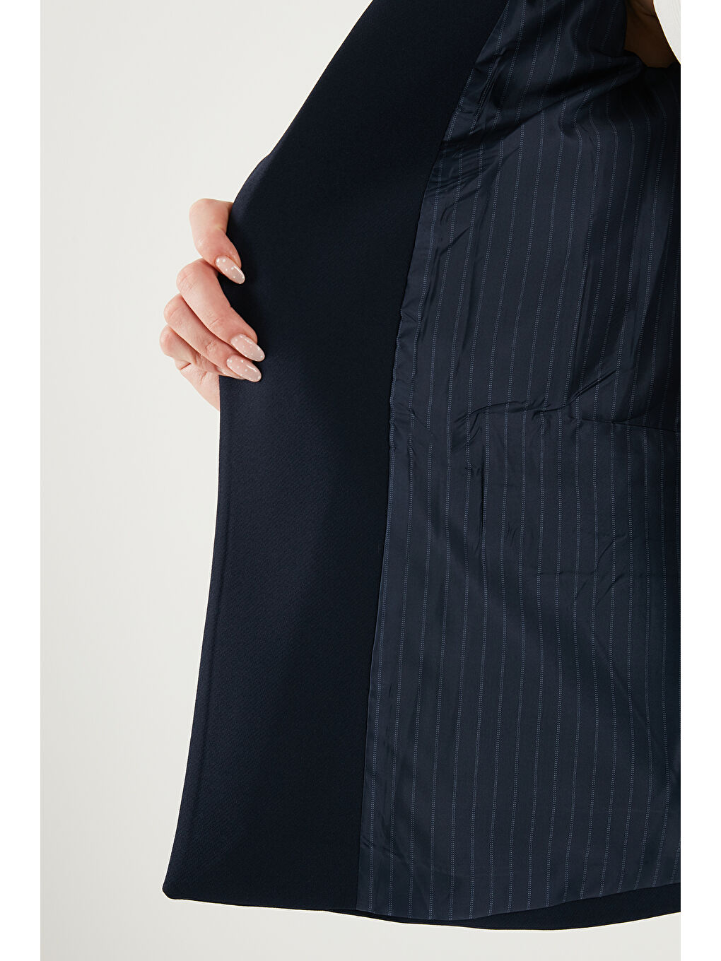 Lacivert Regular Fit Kruvaze Yaka Desenli Astar Detaylı Kadın Ceket 6927560-5