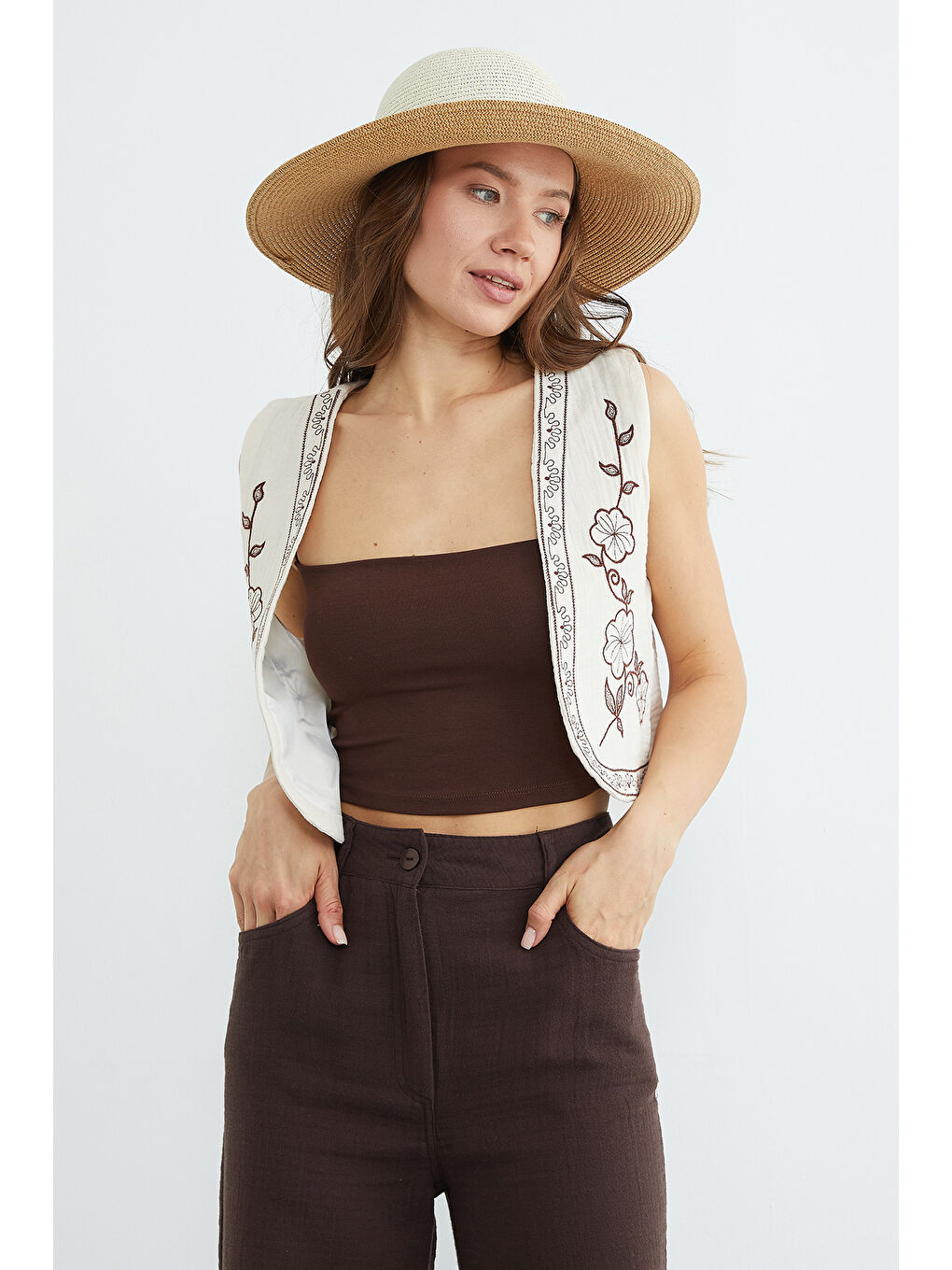 Bej Etnik Desenli Müslin Kumaş Yelek-1