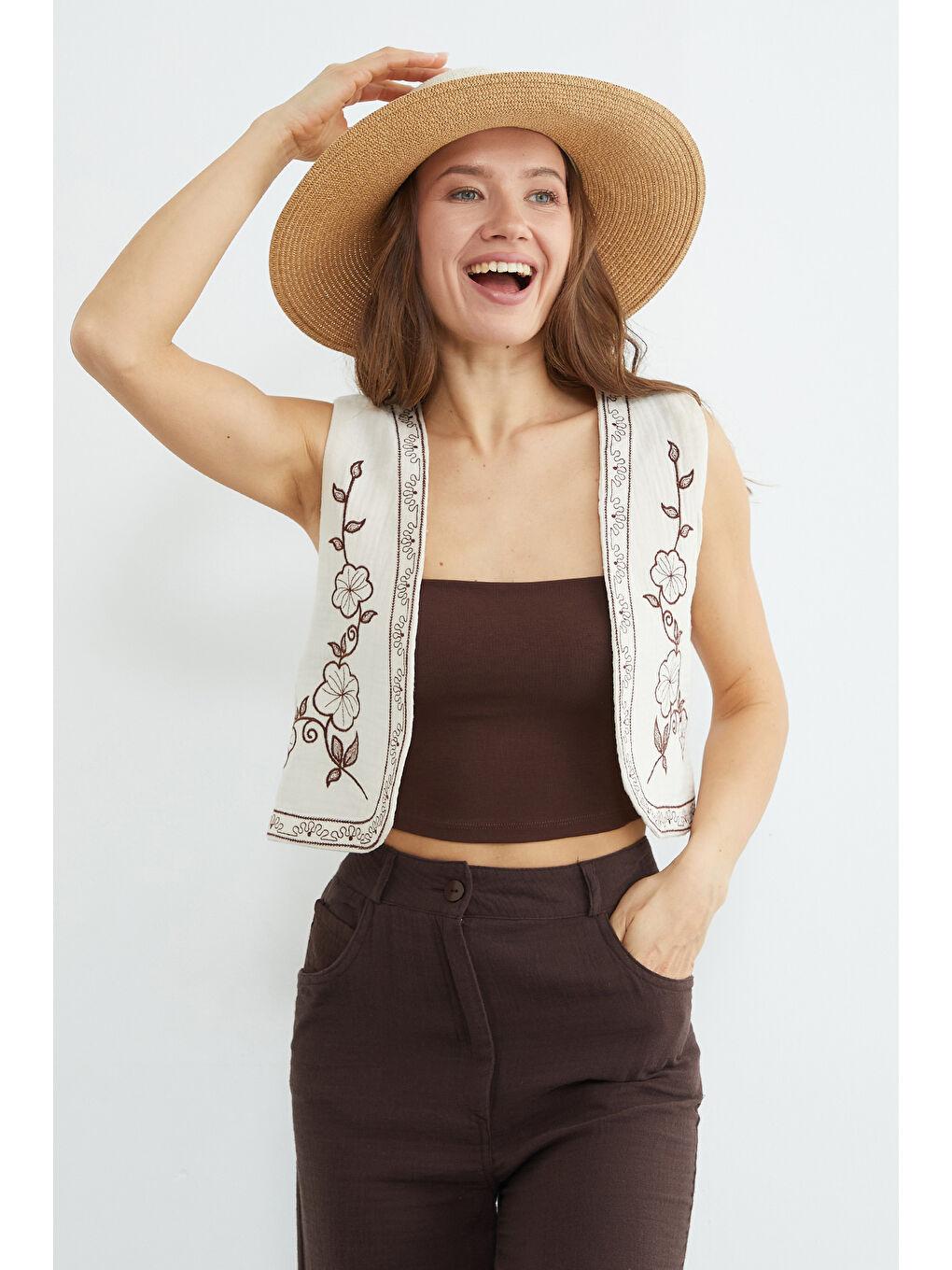 Bej Etnik Desenli Müslin Kumaş Yelek-2