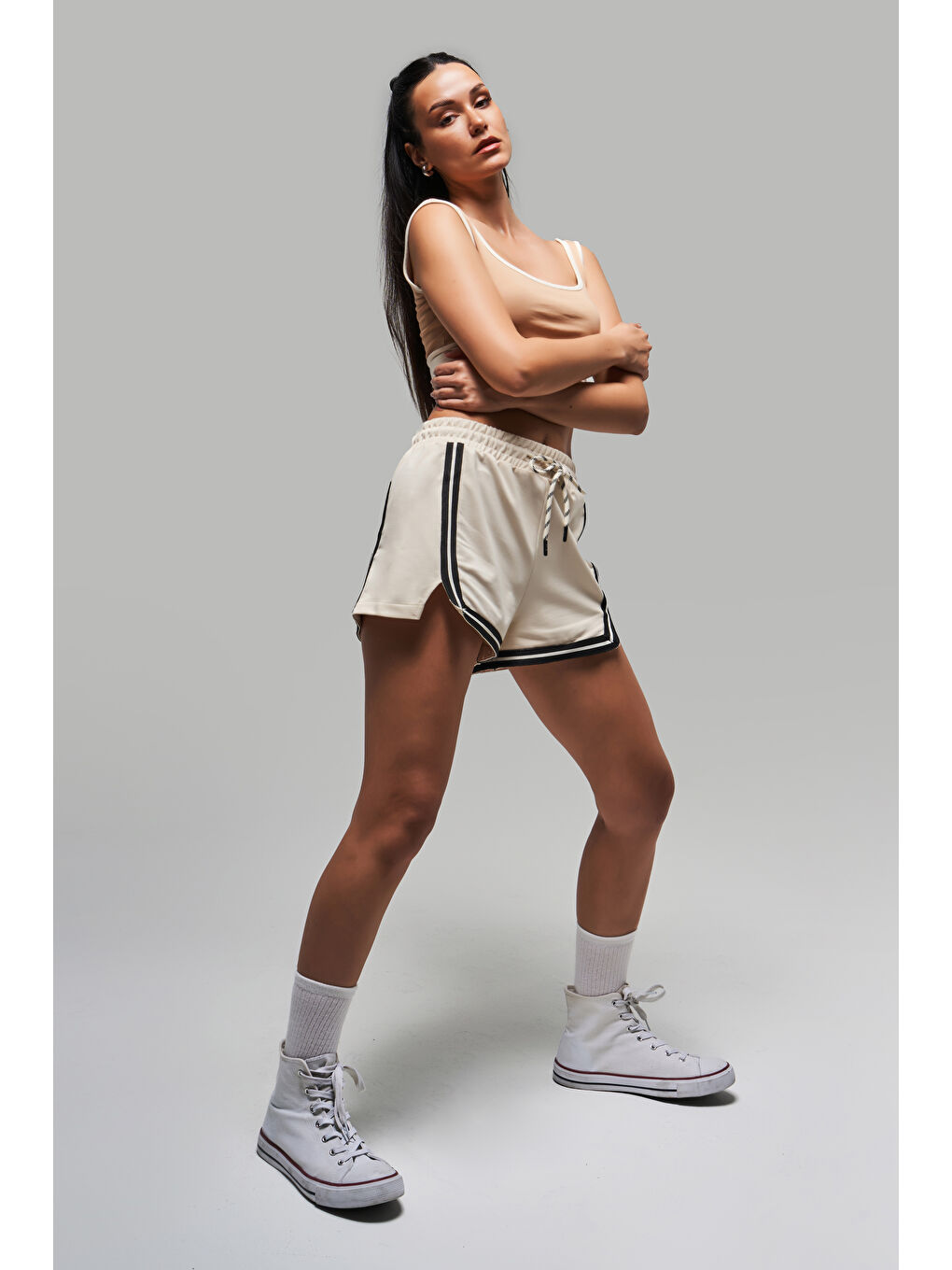 Kadın Bej Renk S5-105 %100 Pamuk Esnek Kumaş Örme Mini Şort