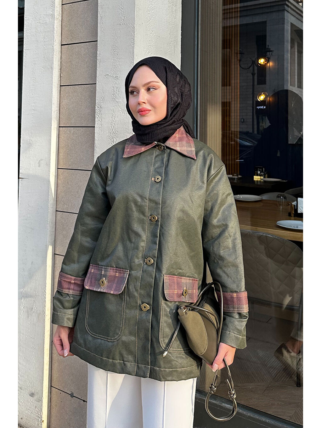 Kadın Kolları Apoletli Trenç Koyu Yeşil-3