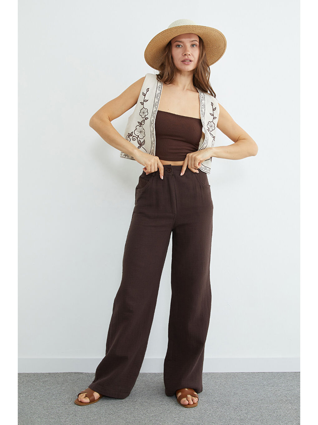 Bej Etnik Desenli Müslin Kumaş Yelek-4