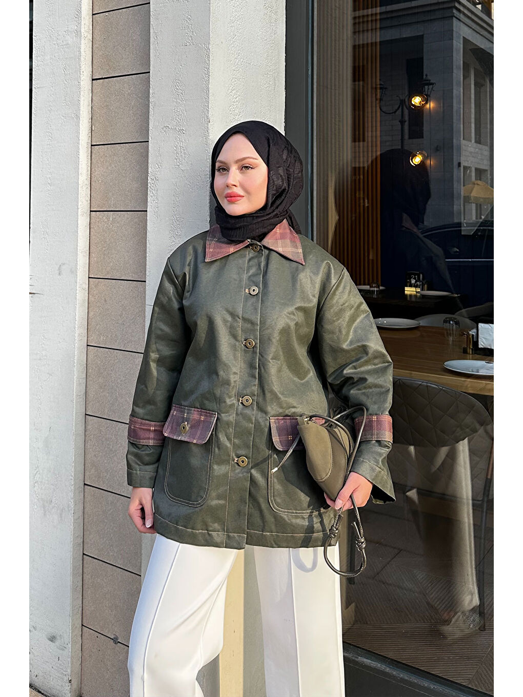 Kadın Kolları Apoletli Trenç Koyu Yeşil-4