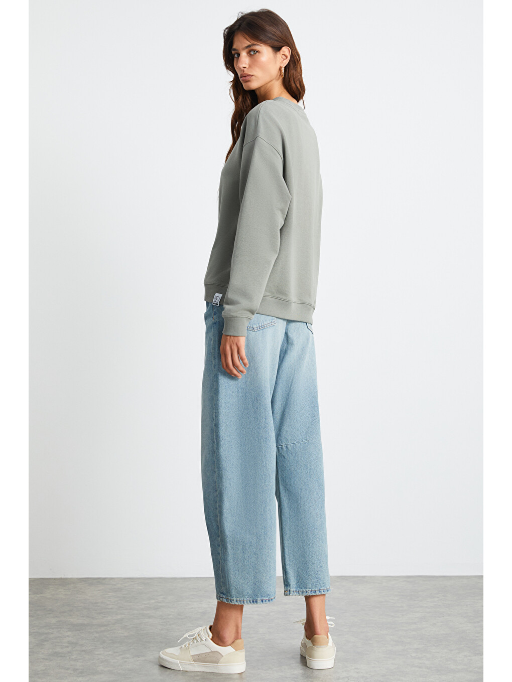 Maıja Kadın Bisiklet Yaka İçi Polarlı Oversize Fit Basic Açık Haki Sweatshirt-5