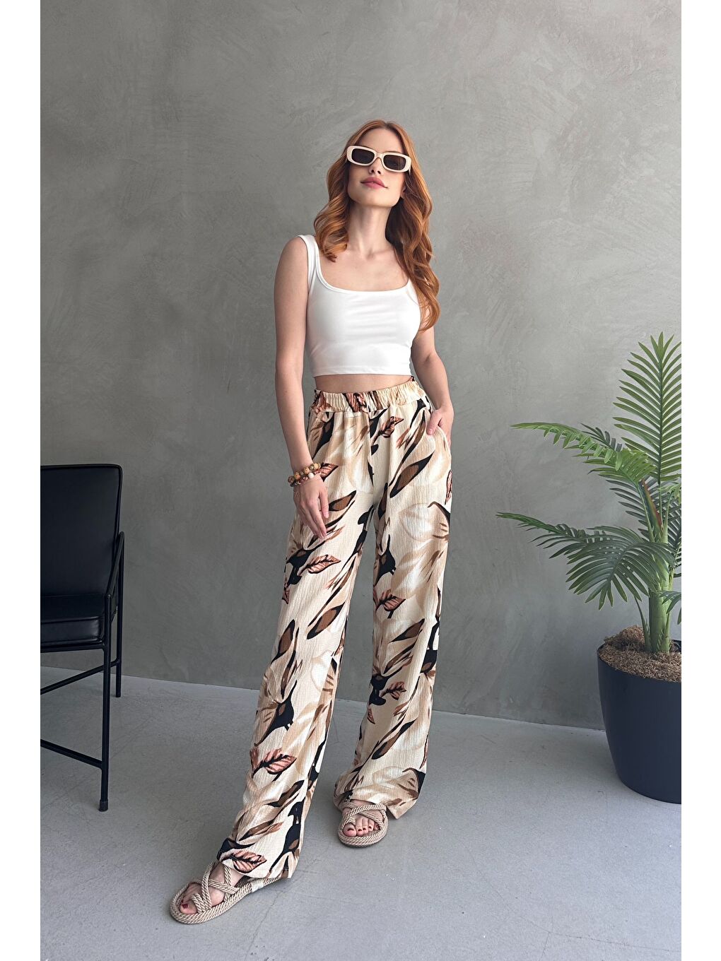 Çiçek Desenli Bol Pantolon Bej - 27237