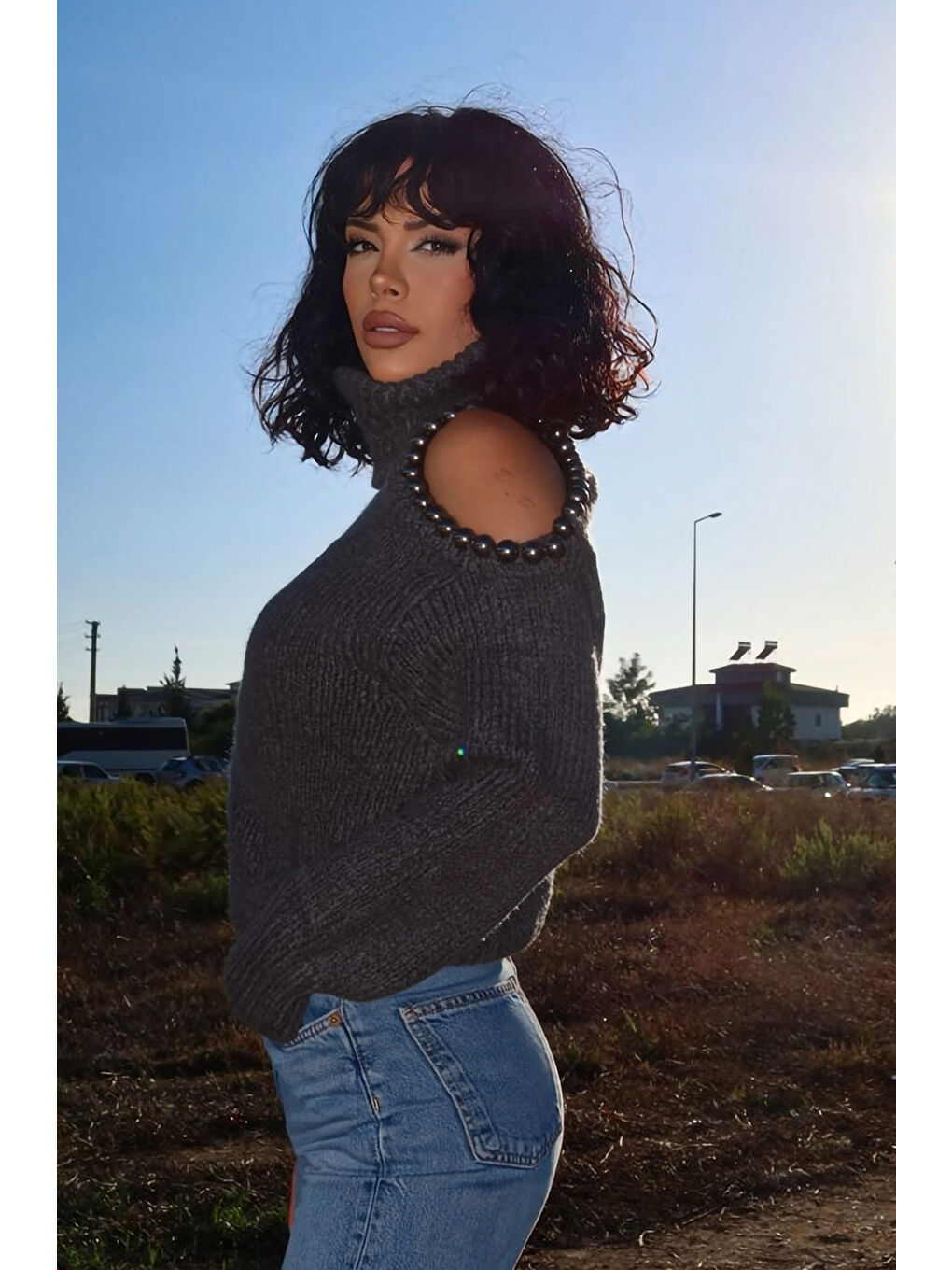 Antrasit Omzu Boncuk Detaylı Boğazlı Triko Kazak MY-170-1