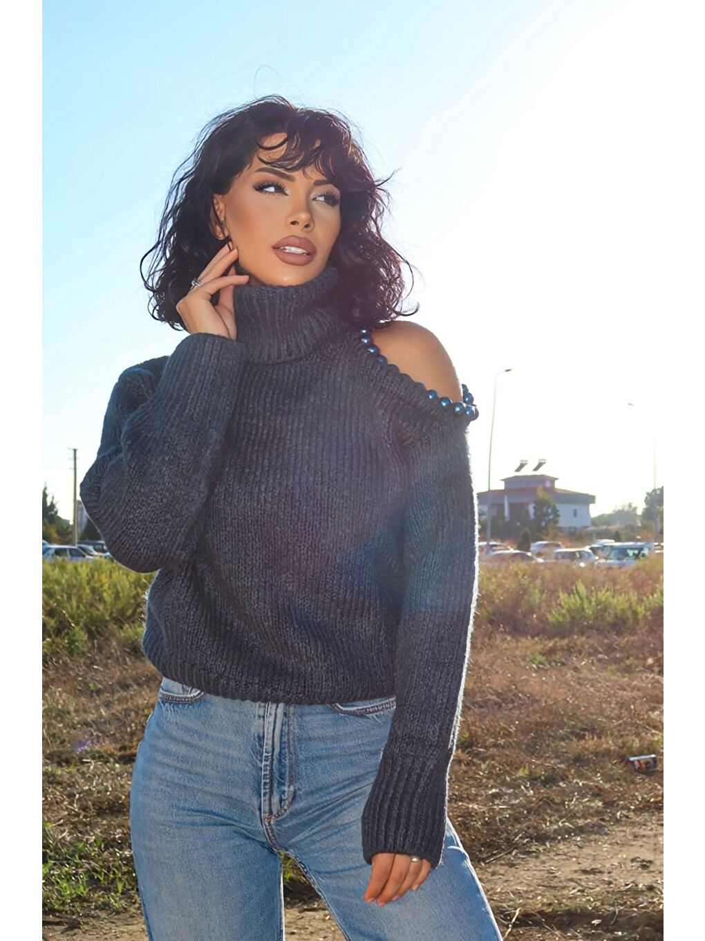 Antrasit Omzu Boncuk Detaylı Boğazlı Triko Kazak MY-170-2