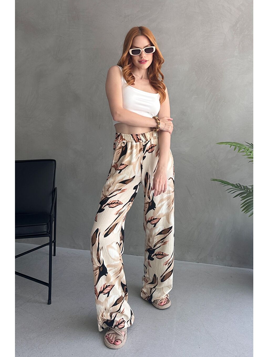 Çiçek Desenli Bol Pantolon Bej - 27237-1