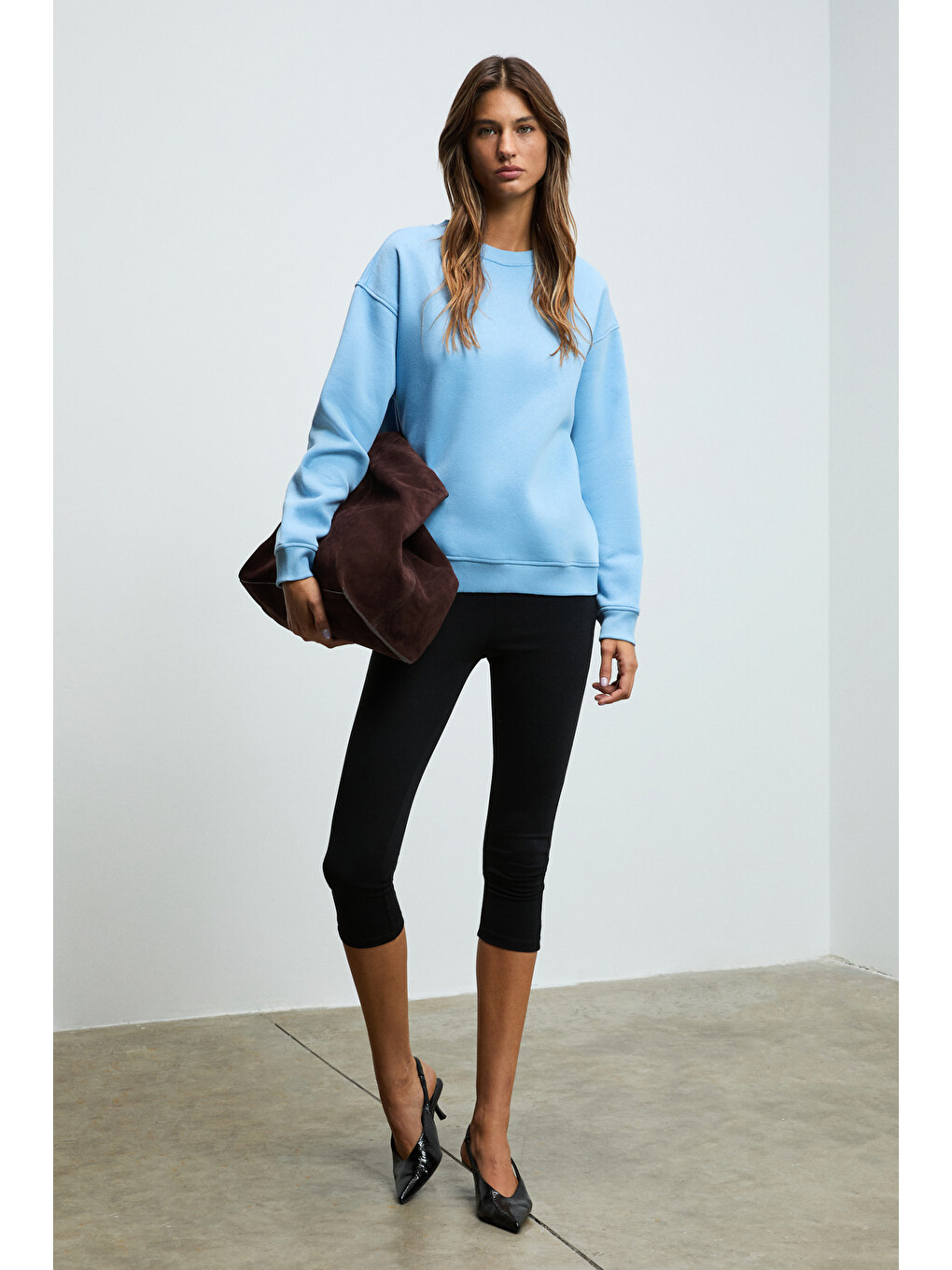Susana Kadın Bisiklet Yaka İçi Polarlı Oversize Fit Basic Mavi Sweatshirt-5