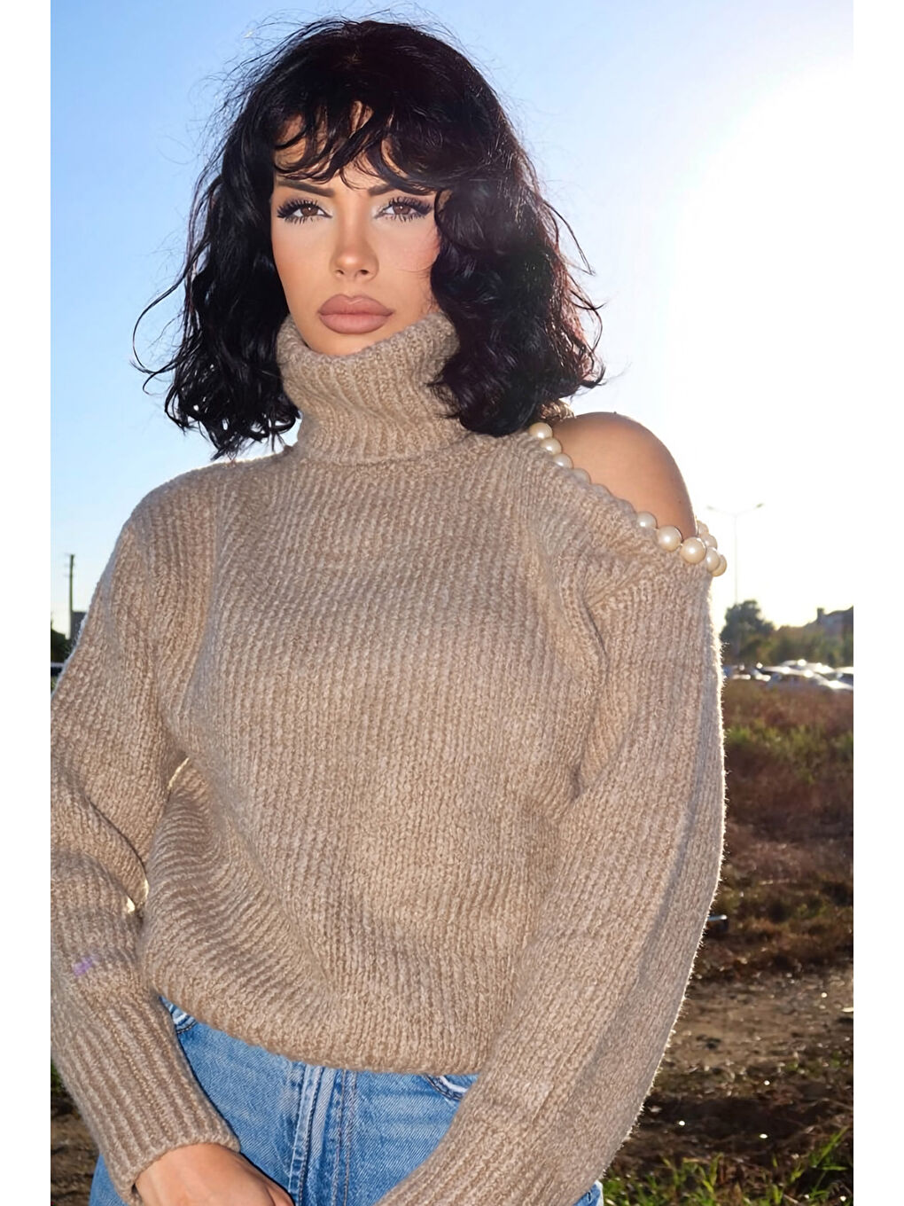 Bej Omzu Boncuk Detaylı Boğazlı Triko Kazak MY-170-4