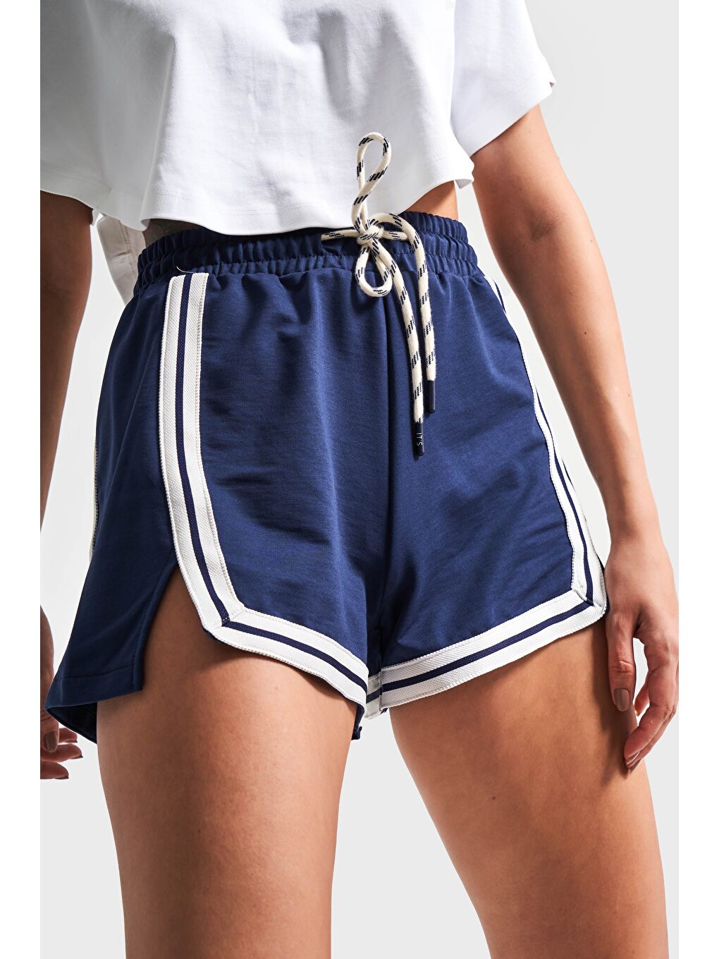 Kadın Koyu Mavi Renk S5-56 %100 Pamuk Esnek Kumaş Örme Mini Şort-2