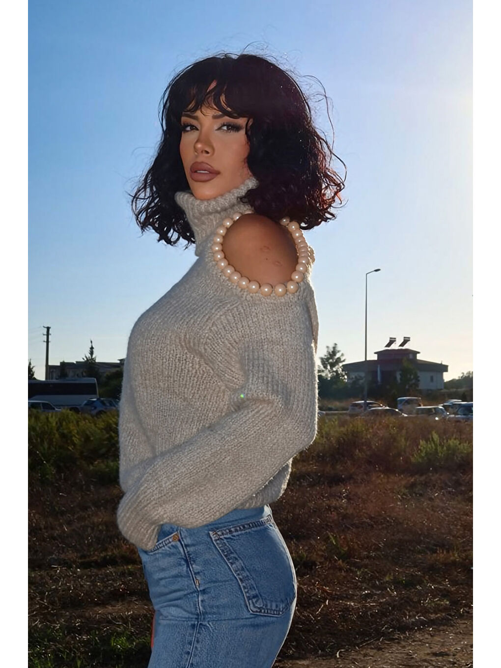 Bej Omzu Boncuk Detaylı Boğazlı Triko Kazak MY-170-1