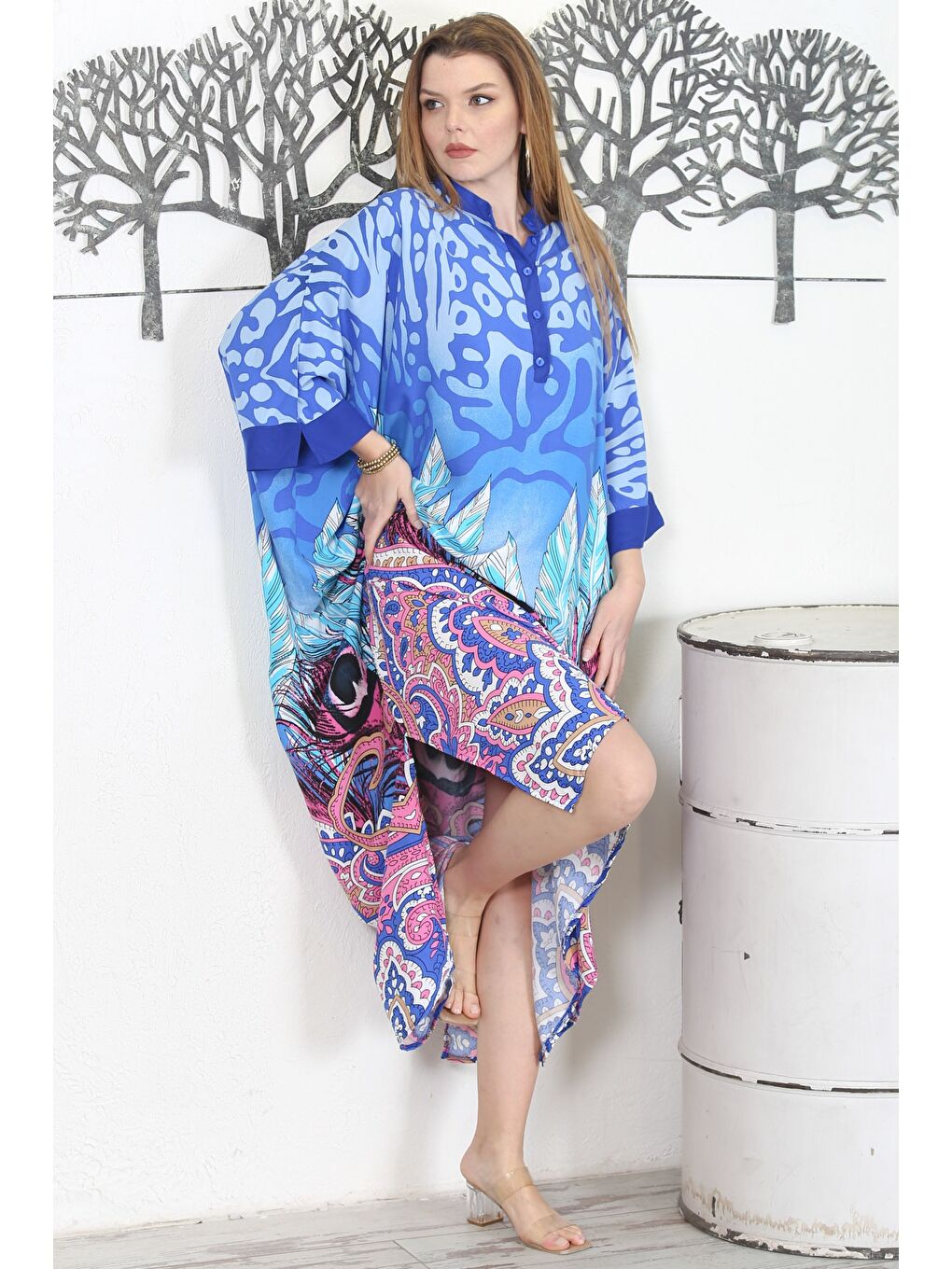 Mavi Hakim Yaka 3/4 Kol Düğmeli Yırtmaçlı Allover Baskılı Casual Dokuma Elbise-3