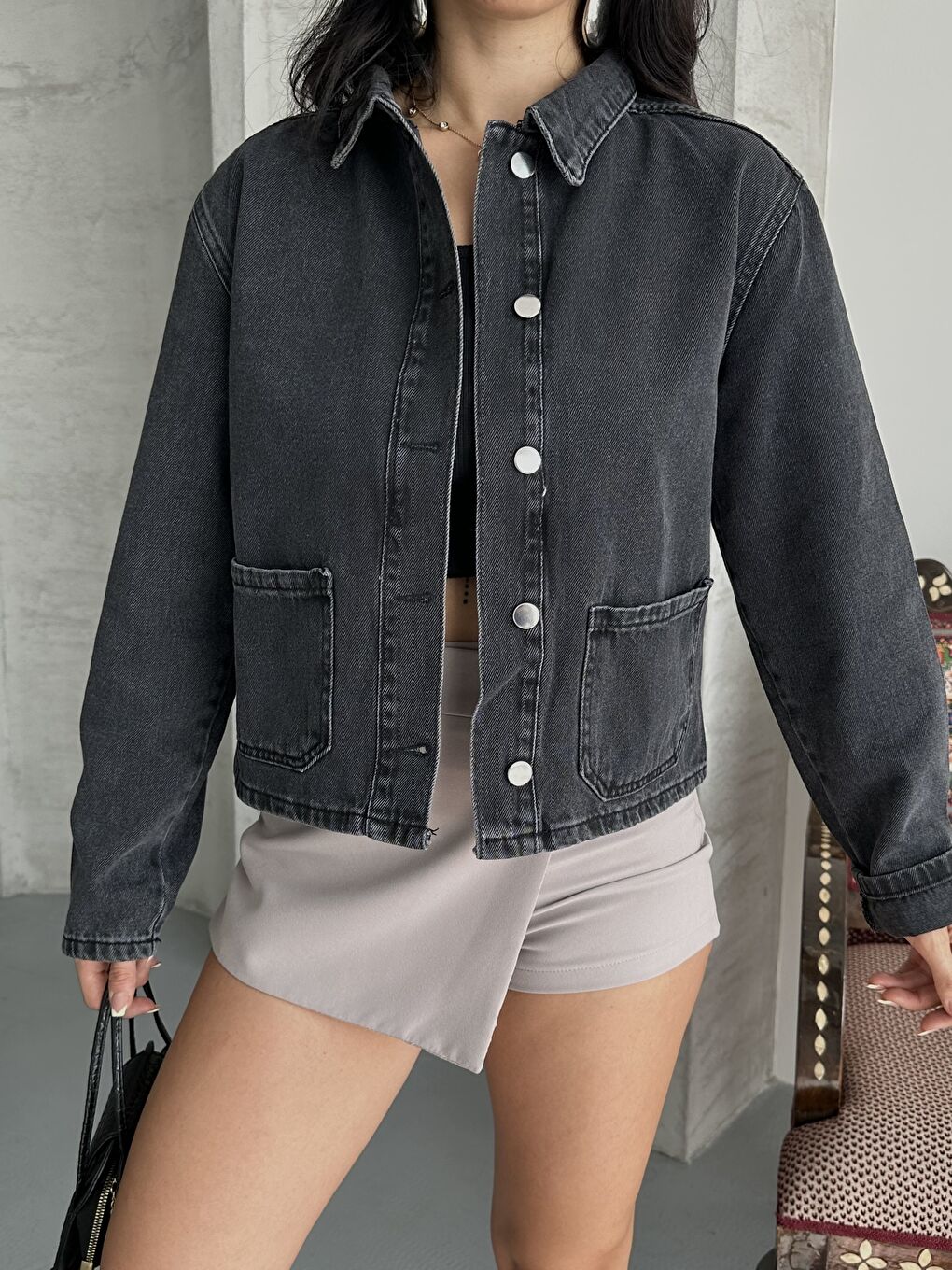 Siyah Önü Düğmeli Çift Cep Jean Ceket