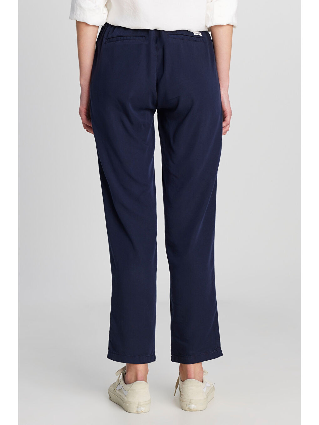 Regular Fit Normal Kesim Normal Bel Düz Paça Yumuşak Dokulu Lacivert Pantolon-3