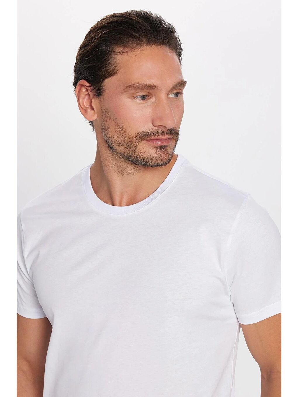 Unisex 3'Lü Paket Siyah-Beyaz-Lacivert Slim Fit Dar Kesim %100 Pamuk Bisiklet Yaka Tişört-2