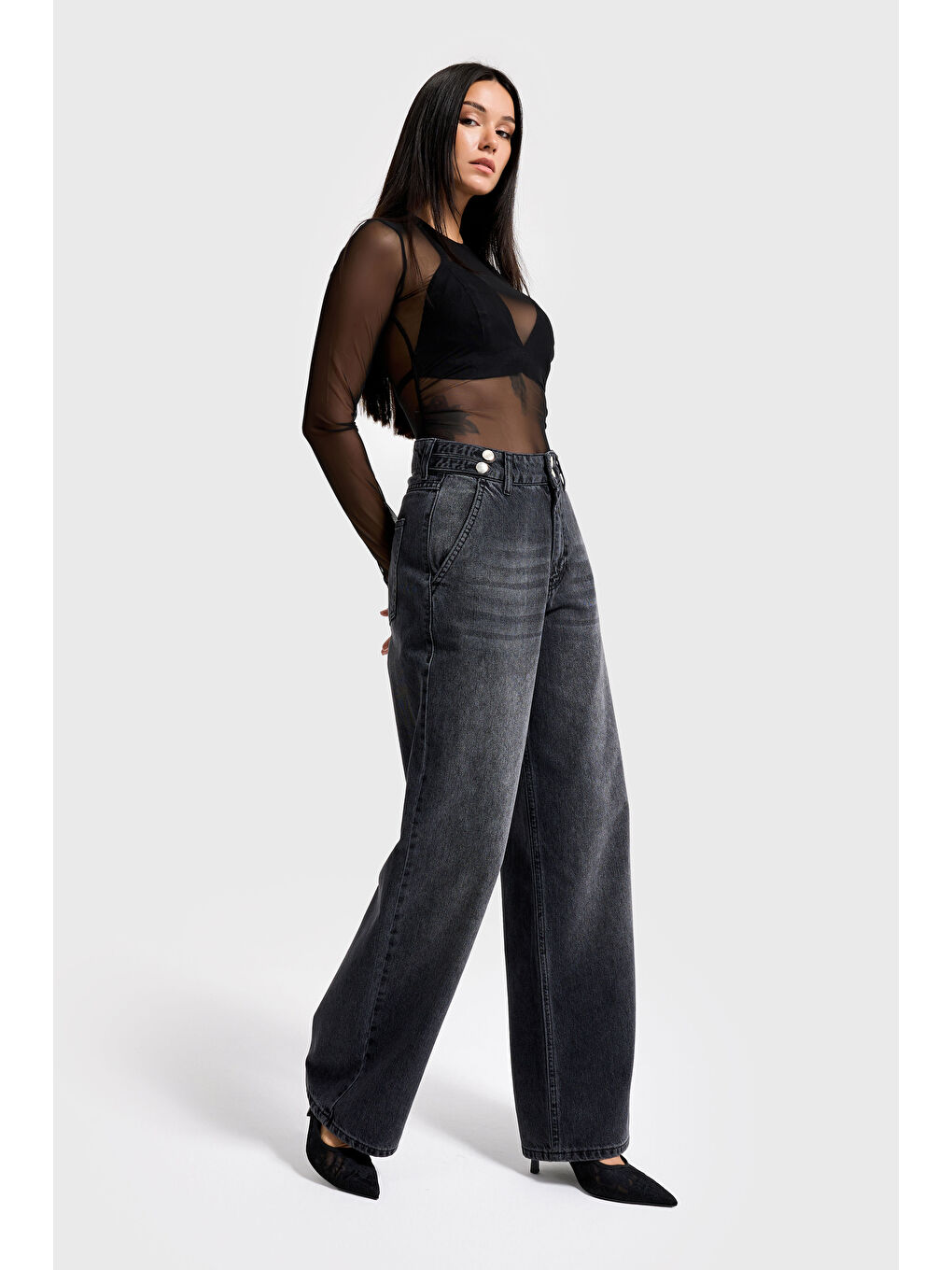 Gri Kadın Füme Renk 2w5-1 Wide Leg Fit Bol Kesim %100 Pamuk Kemer Detaylı Denim Jean-1