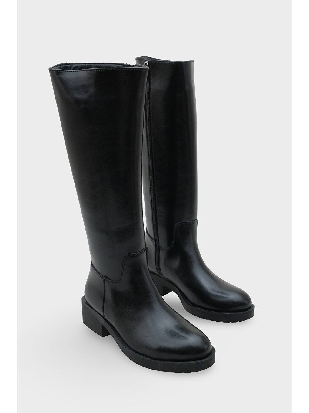 Siyah Zena Yuvarlak Burunlu Kadın Çizme-1