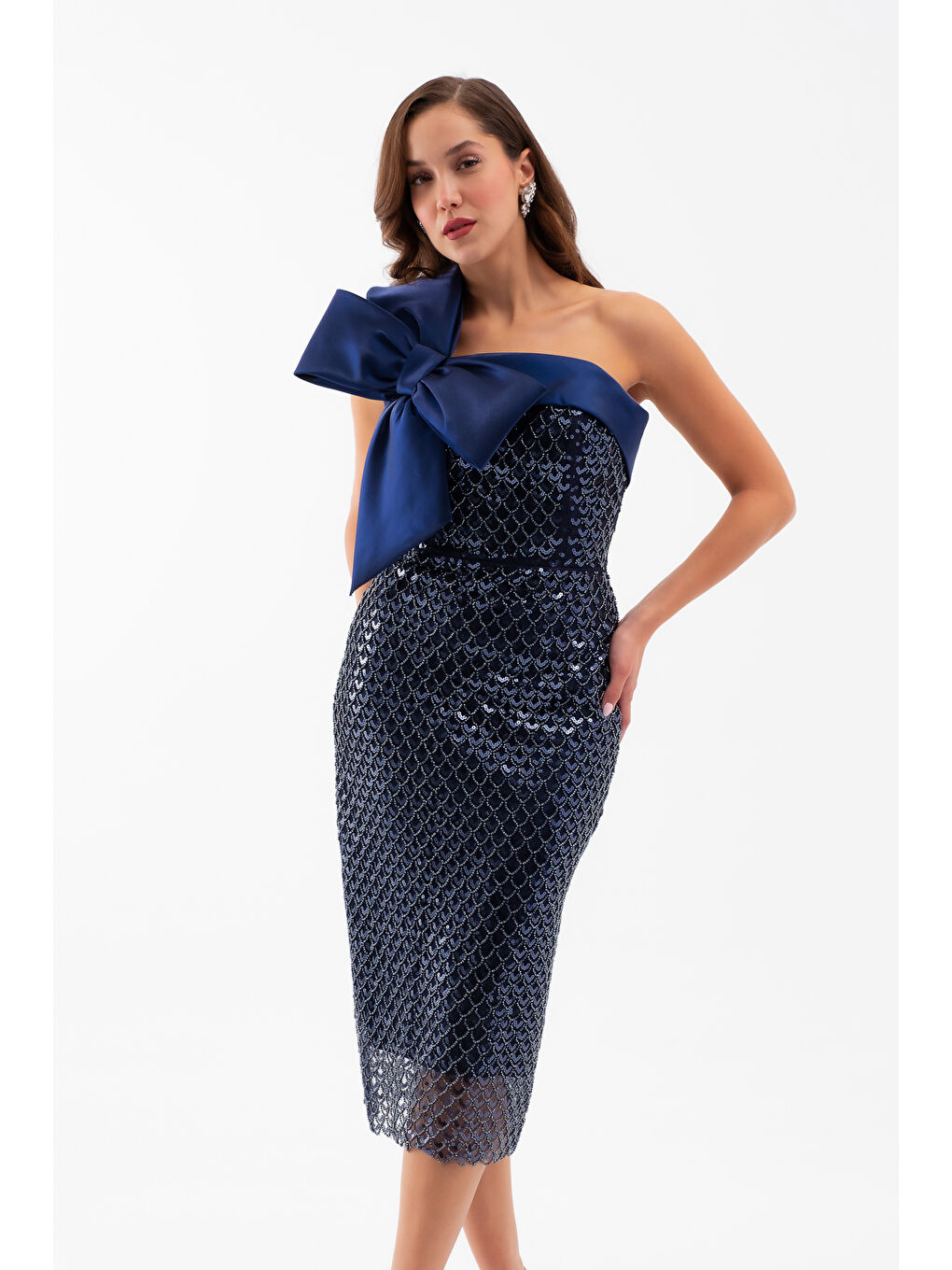 Kadın Lacivert Tek Omuz Boncuklu Midi Gece Elbisesi-2