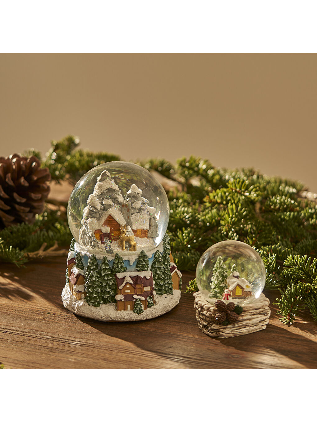 Karışık Snow Ball Yılbaşı Kar Küresi (11x11x15 cm)-1