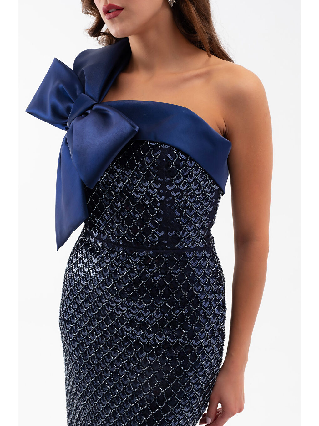 Kadın Lacivert Tek Omuz Boncuklu Midi Gece Elbisesi-4