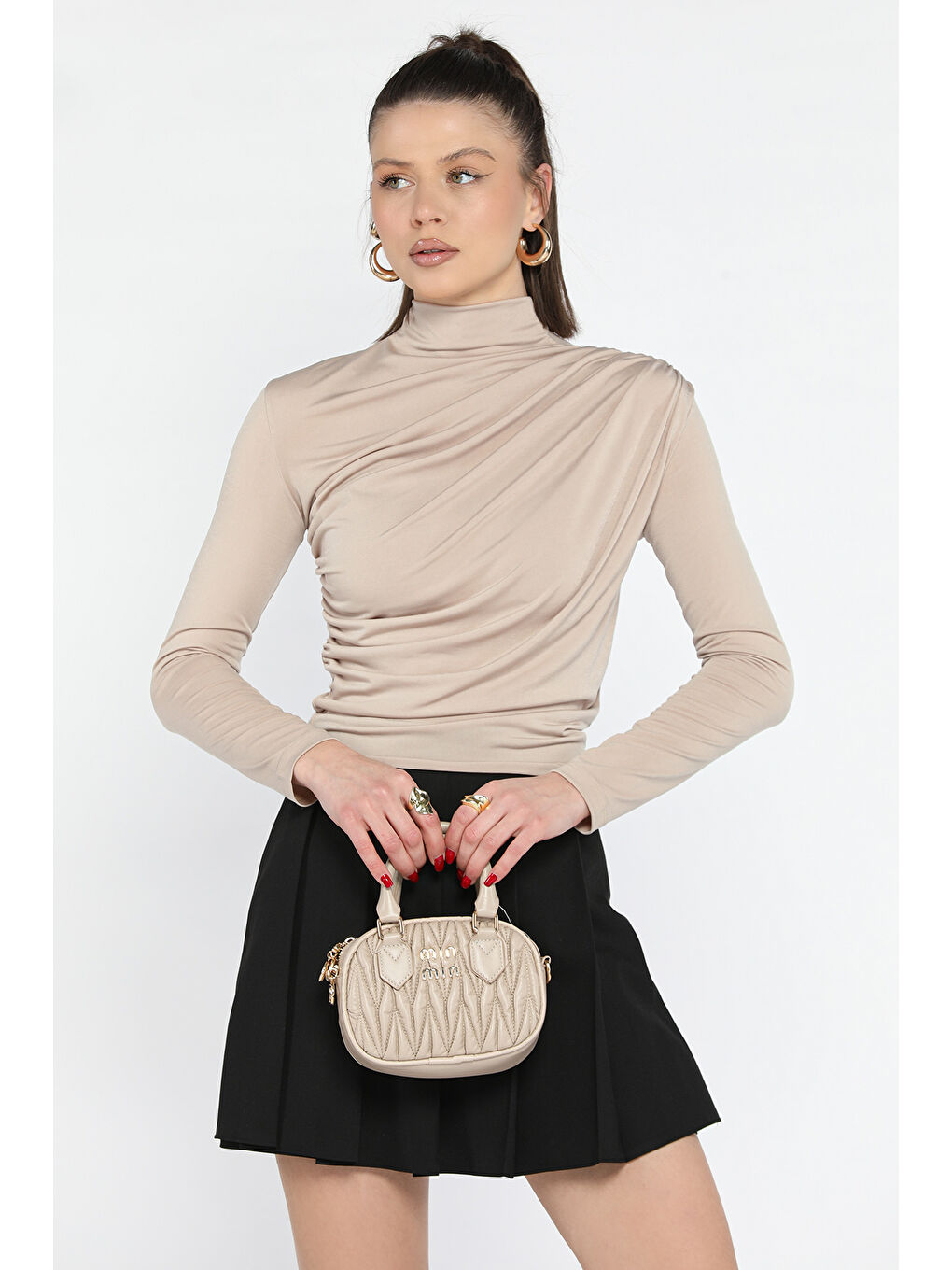 Bej Omuz Ve Bel Drapeli Kadın Bluz