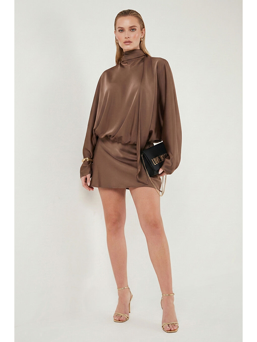 Kahverengi Standart Fit Bağlamalı Dik Yaka Saten Kadın Elbise 59135520-2