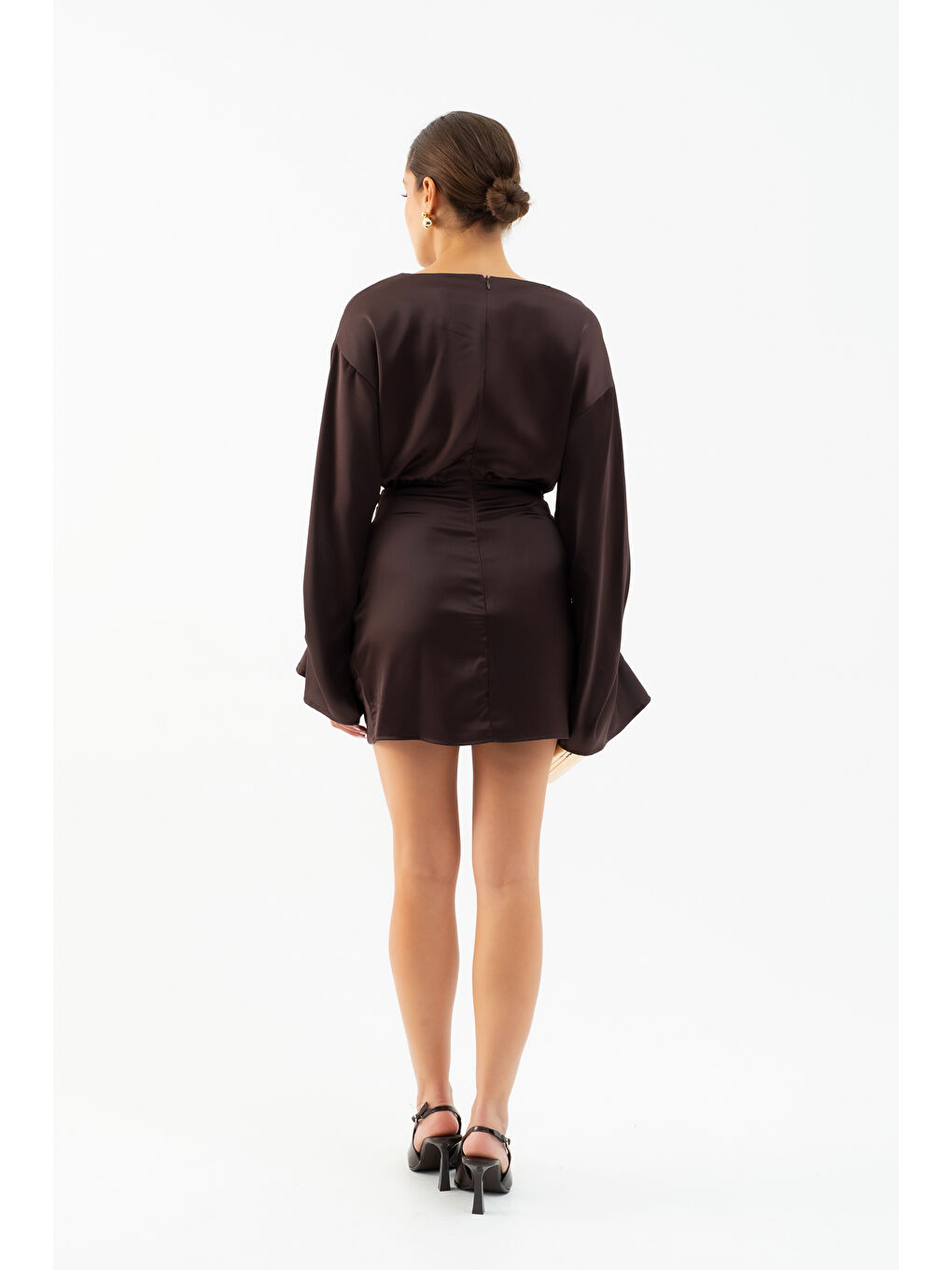 Kadın Kahverengi Uzun Kol Mini Saten Elbise-5