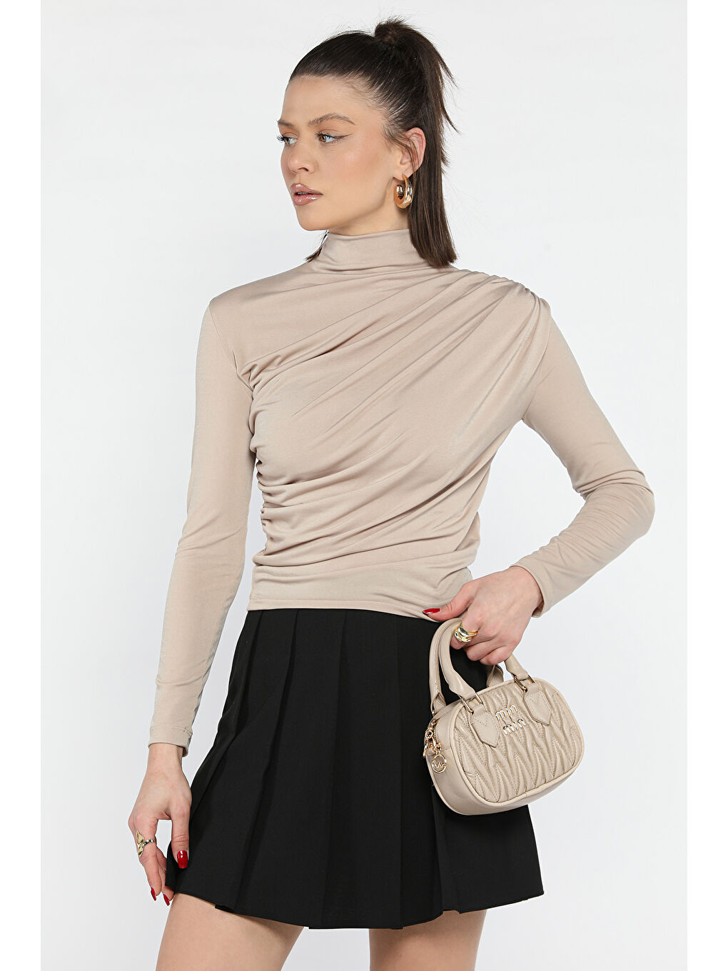 Bej Omuz Ve Bel Drapeli Kadın Bluz-1