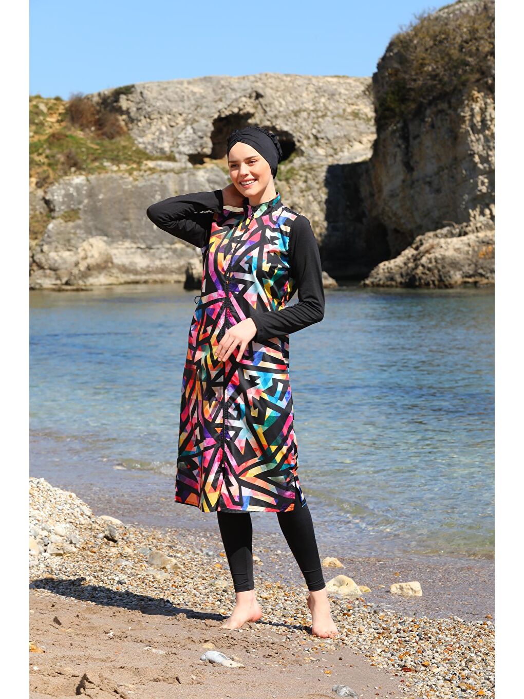 Siyah Dijital Baskılı Uzun Jile Model Kapalı Tesettür Mayo 3484