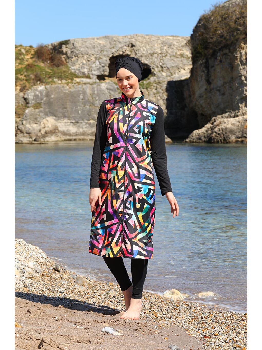 Siyah Dijital Baskılı Uzun Jile Model Kapalı Tesettür Mayo 3484-2